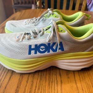 NEW Hoka Men's Bondi 8 in the Stardust/Lettuce Size 11.5